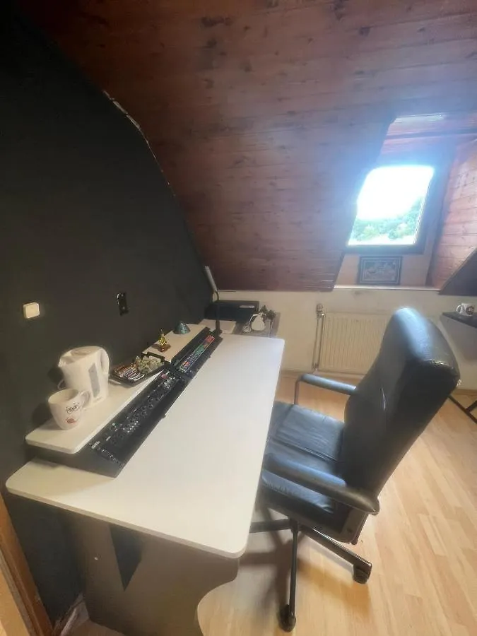 Chambre Differdange / Bedroom Differdange Homestay